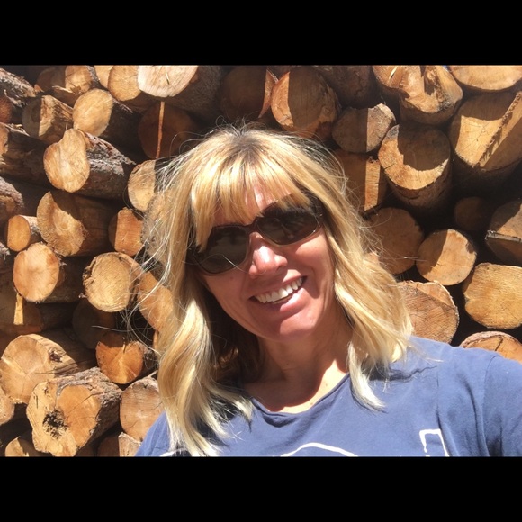 Meet your Posher, Amy - Picture 1 of 1